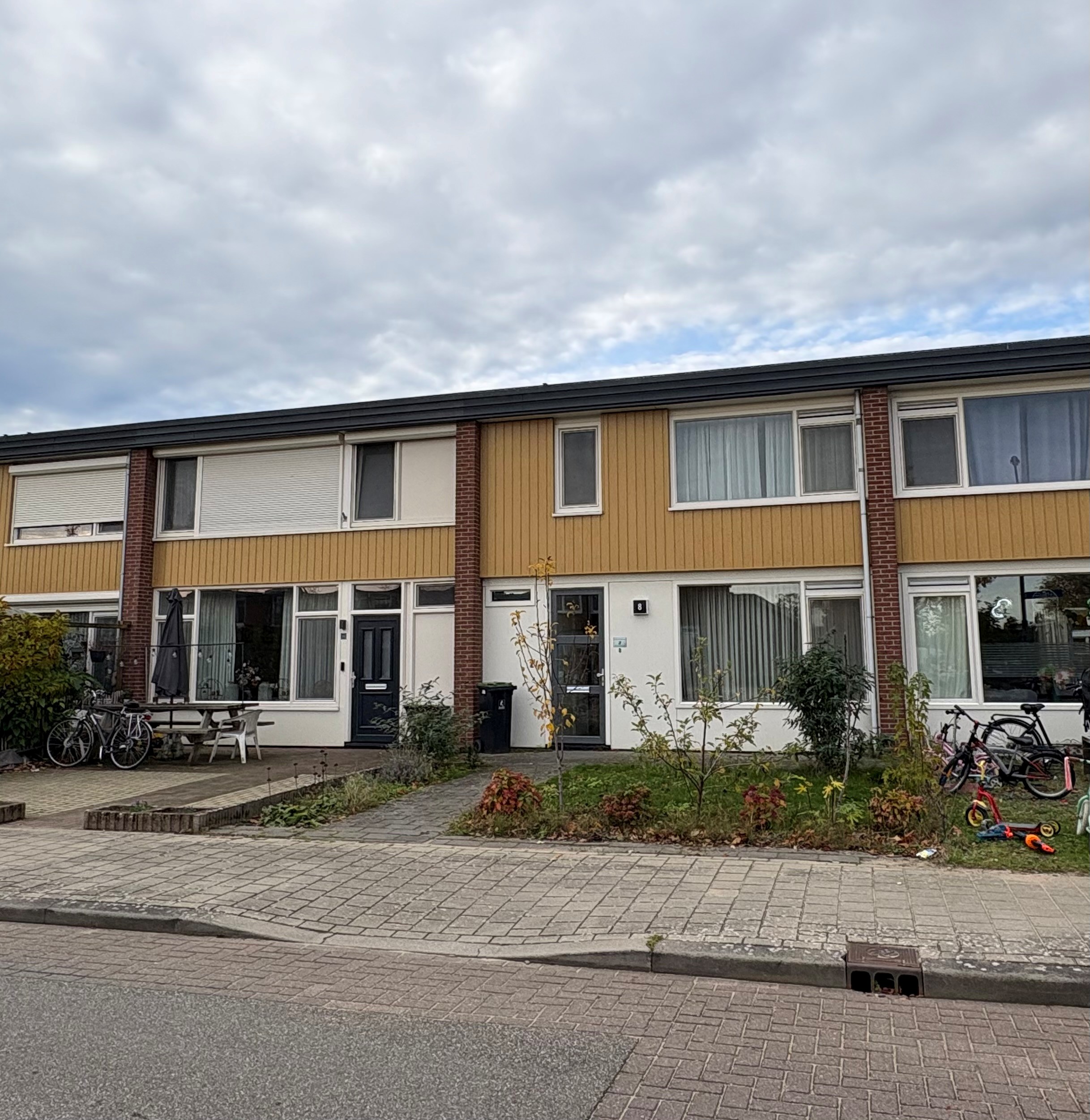 Zjoekowstraat 8, 7002 DP Doetinchem, Nederland